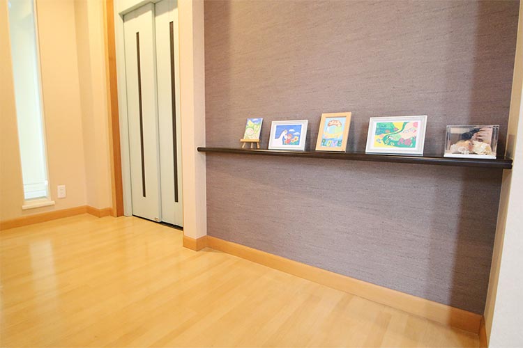 2階エレベーターホール